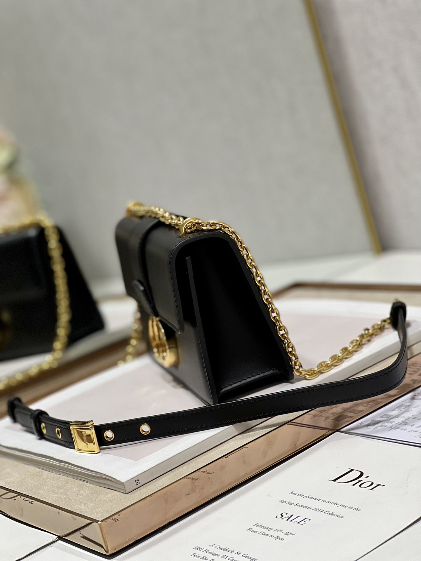 DIOR 30 Montaigne East-West Bag with Chain Black