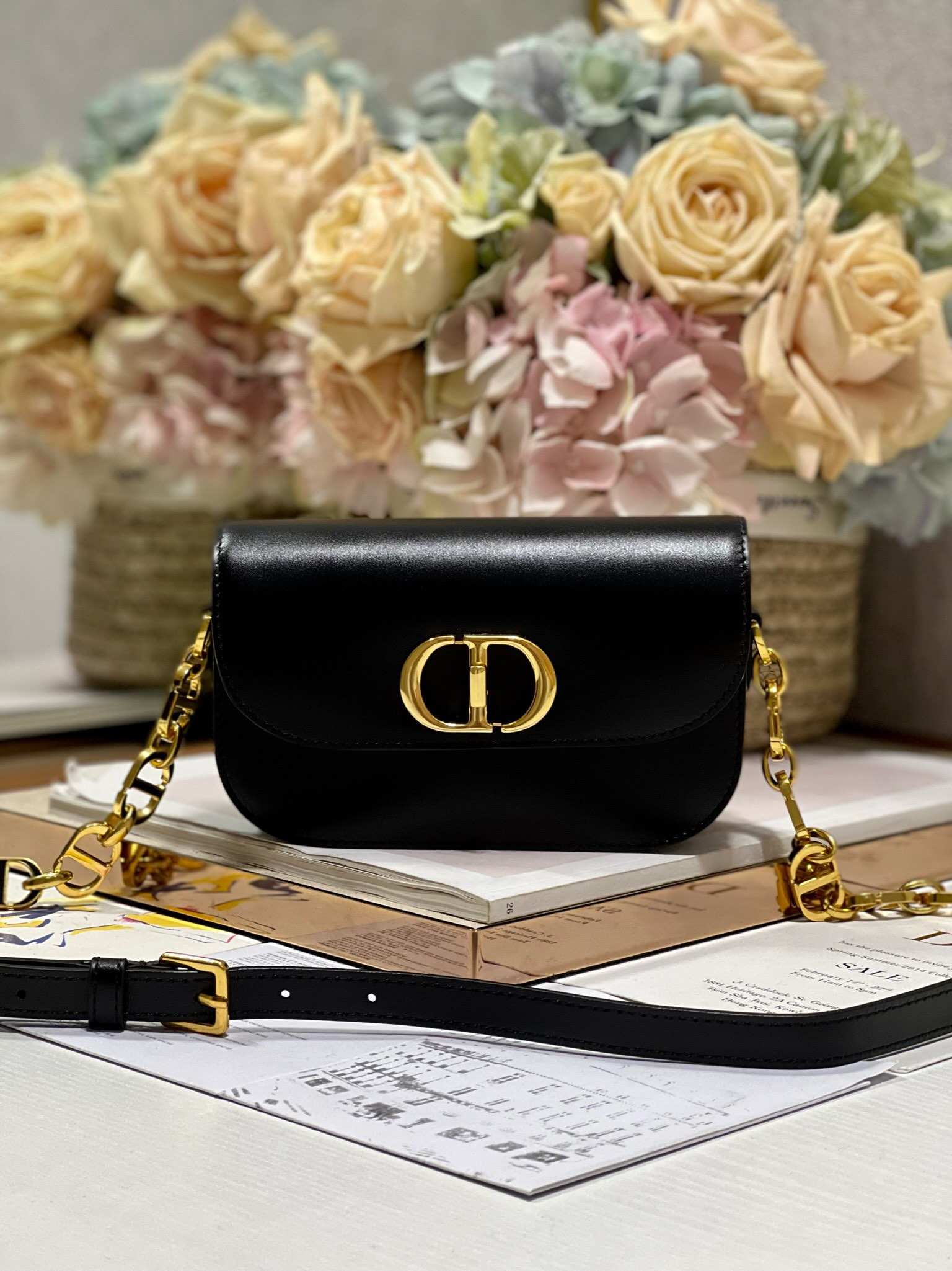 DIOR Small 30 Montaigne Avenue Bag Black