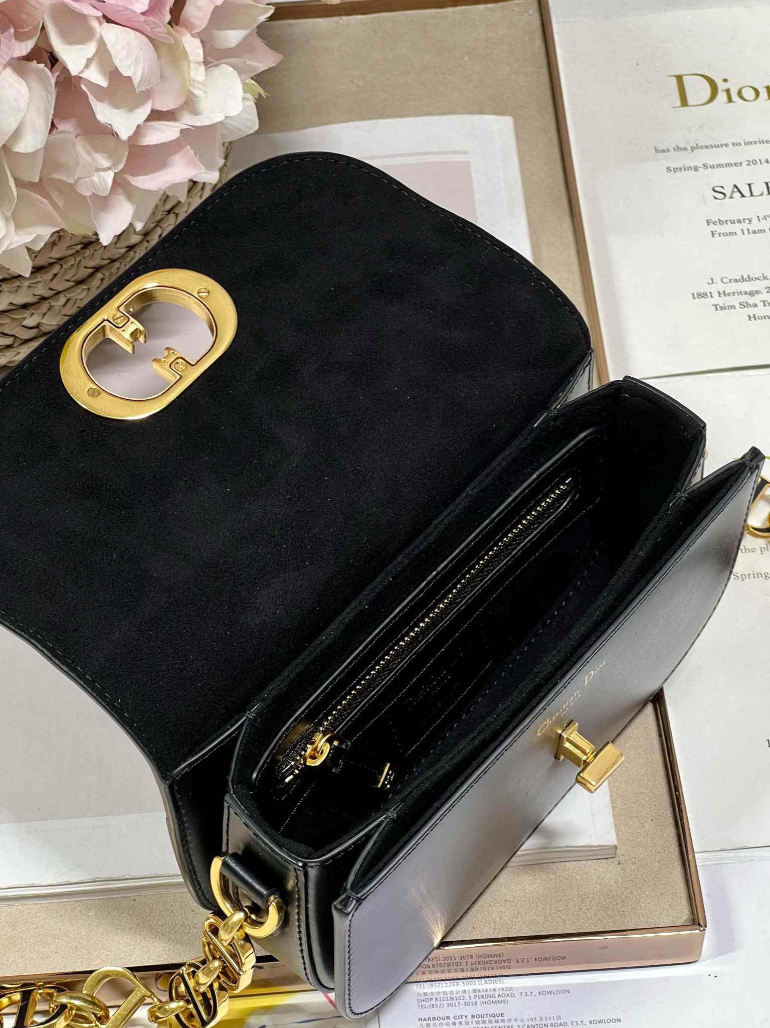 DIOR Small 30 Montaigne Avenue Bag Black