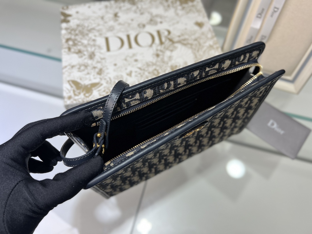 DIOR 30 Montaigne Dea Pouch Blue Dior Oblique Jacquard