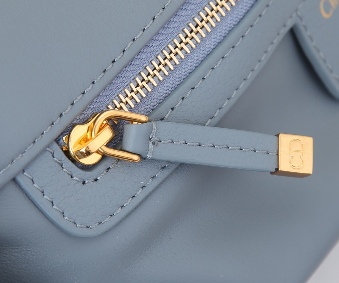 DIOR Medium Dior Caro Bag Cloud Blue