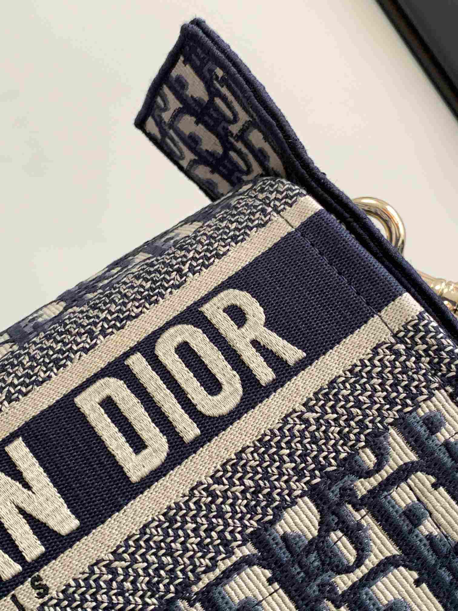 DIOR Medium Diorcamp Bag Blue Dior Oblique Embroidery