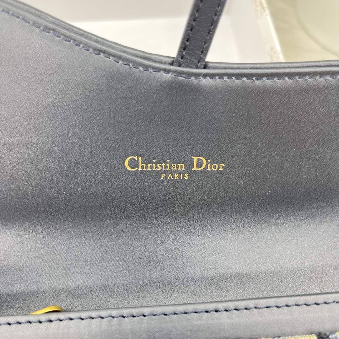 DIOR Long Saddle Wallet with Chain Blue Dior Oblique Jacquard