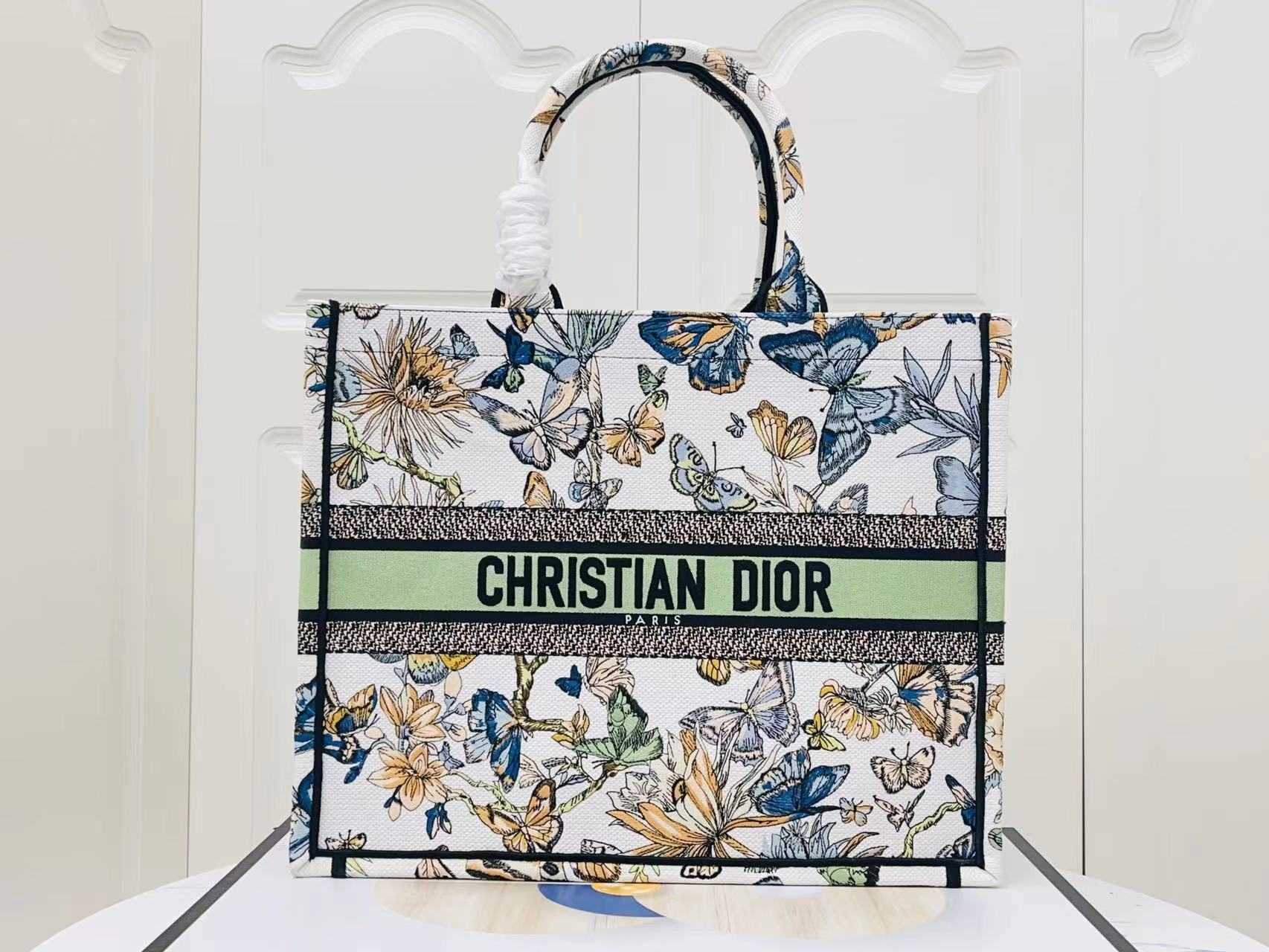 DIOR Large Book Tote White Multicolor Toile de Jouy Mexico Embroidery