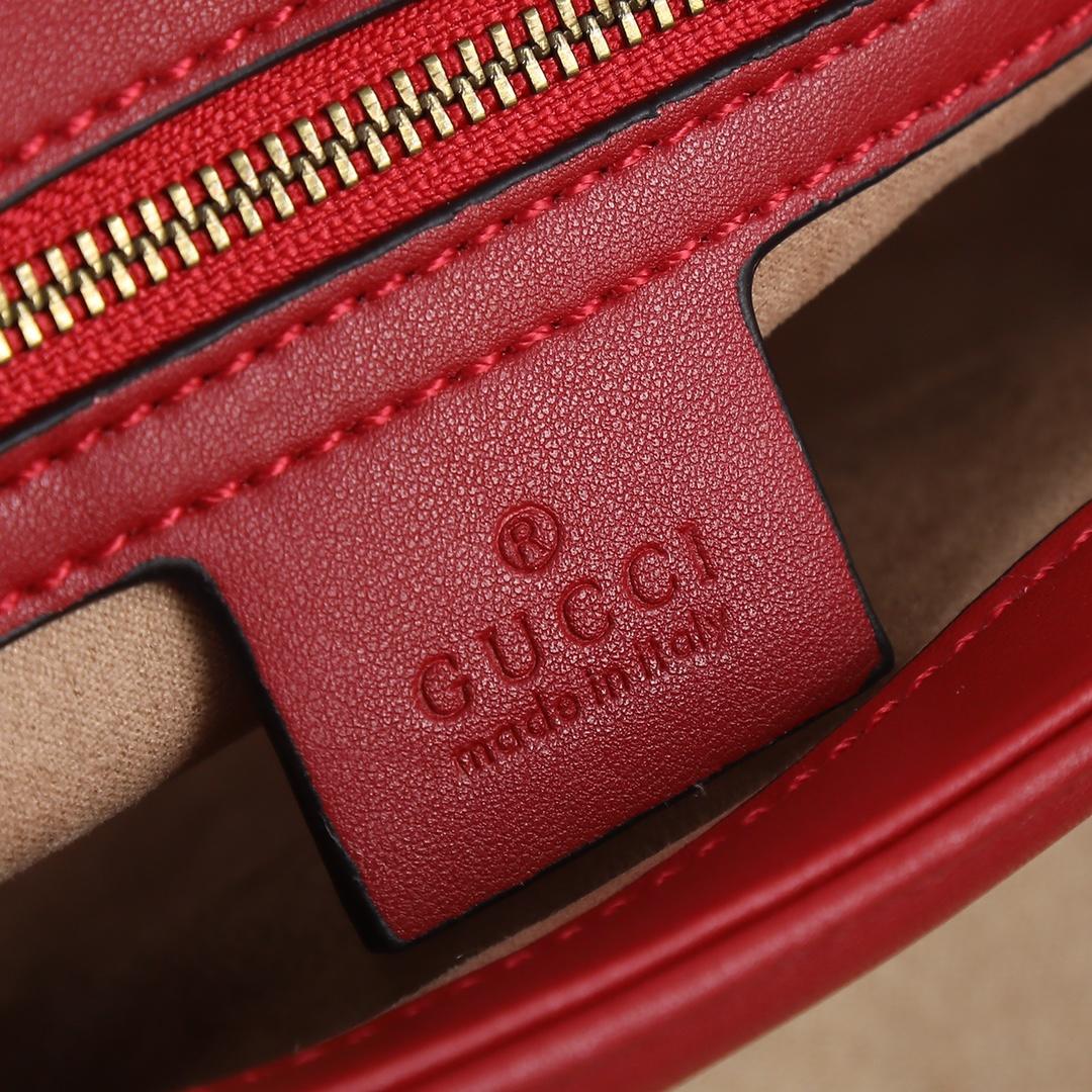 GUCCI GG Marmont Small Matelasse Shoulder with zip Red leather