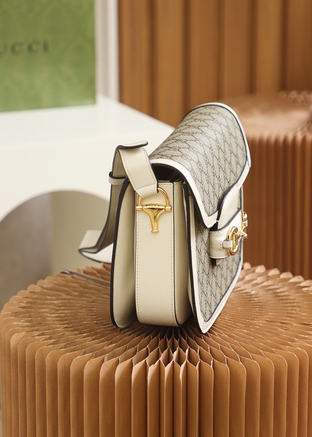 GUCCI Horsebit 1955 Shoulder Bag White leather trim