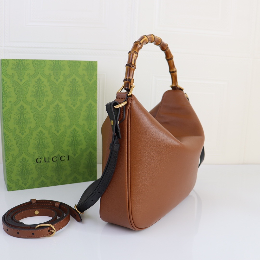 GUCCI Diana Medium Shoulder Bag Brown