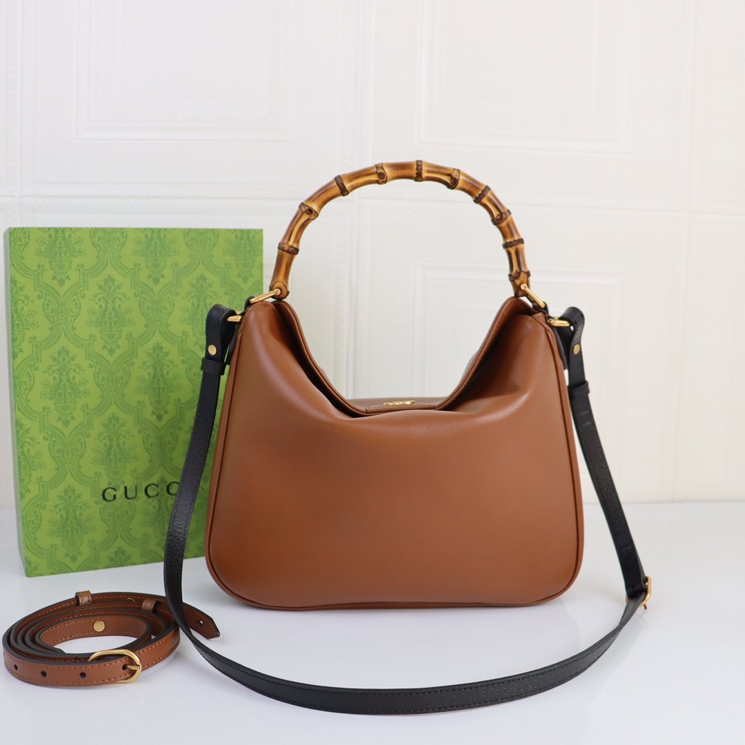 GUCCI Diana Medium Shoulder Bag Brown