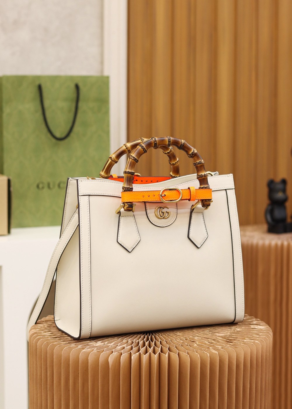 GUCCI Diana Small Tote Bag White