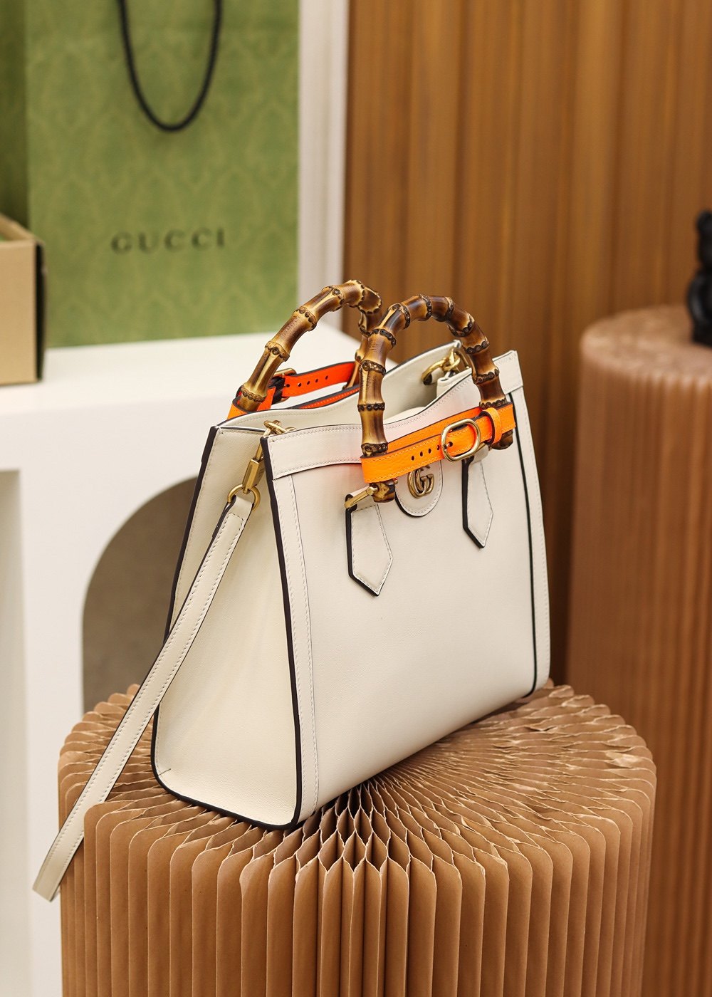 GUCCI Diana Small Tote Bag White