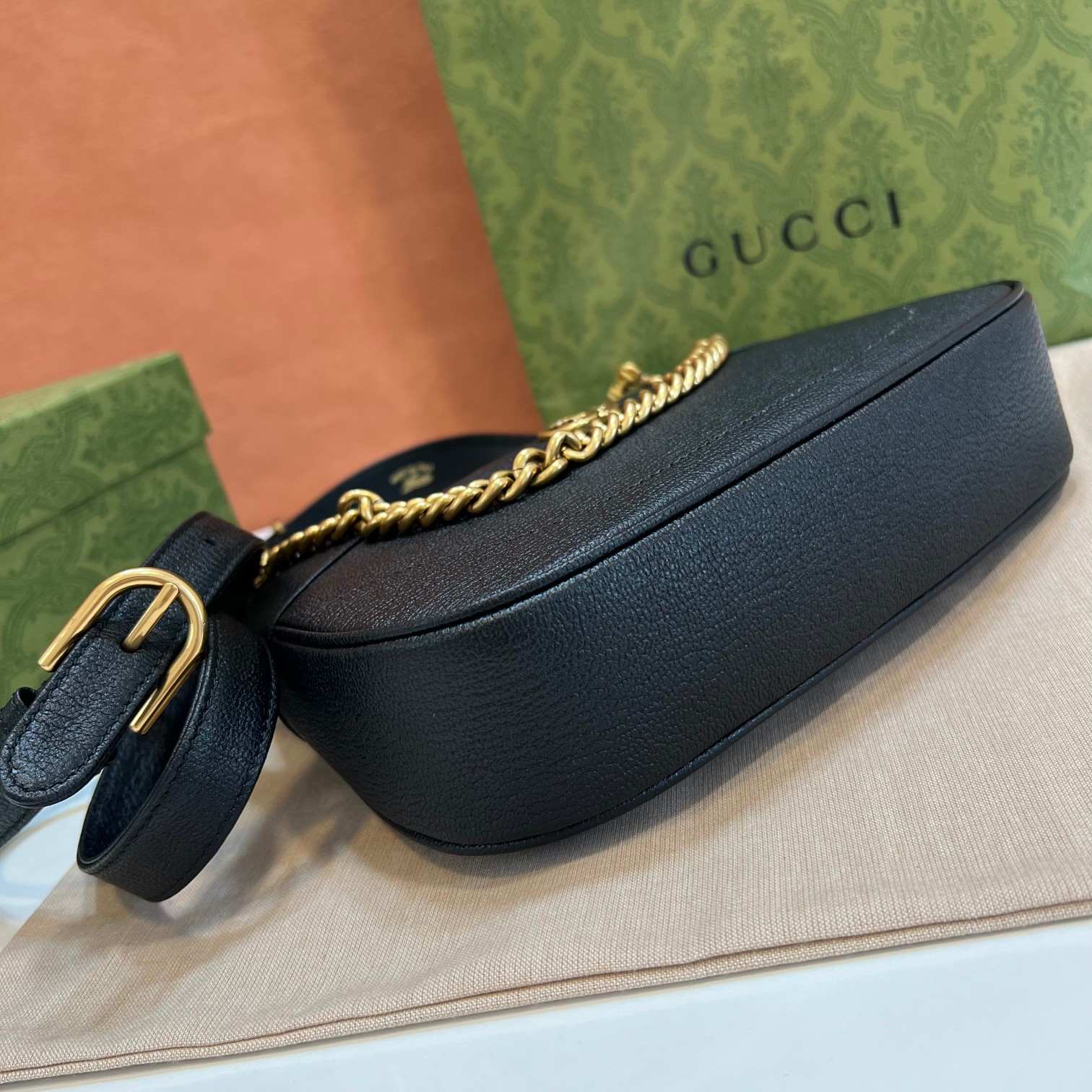 GUCCI Aphrodite Small Shoulder Bag Black