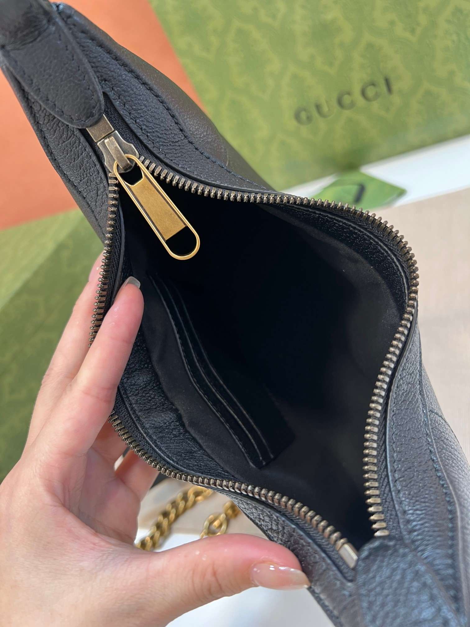 GUCCI Aphrodite Small Shoulder Bag Black