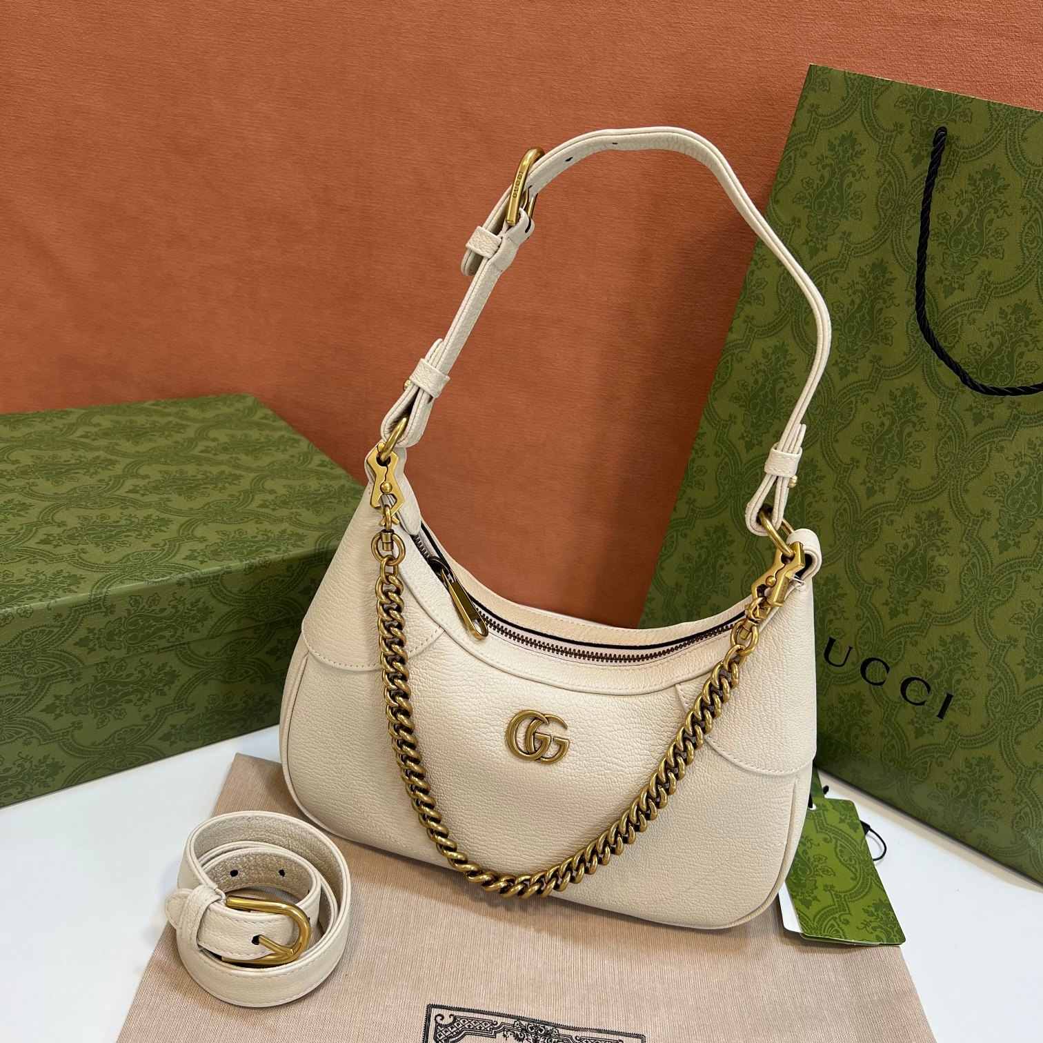 GUCCI Aphrodite Small Shoulder Bag White