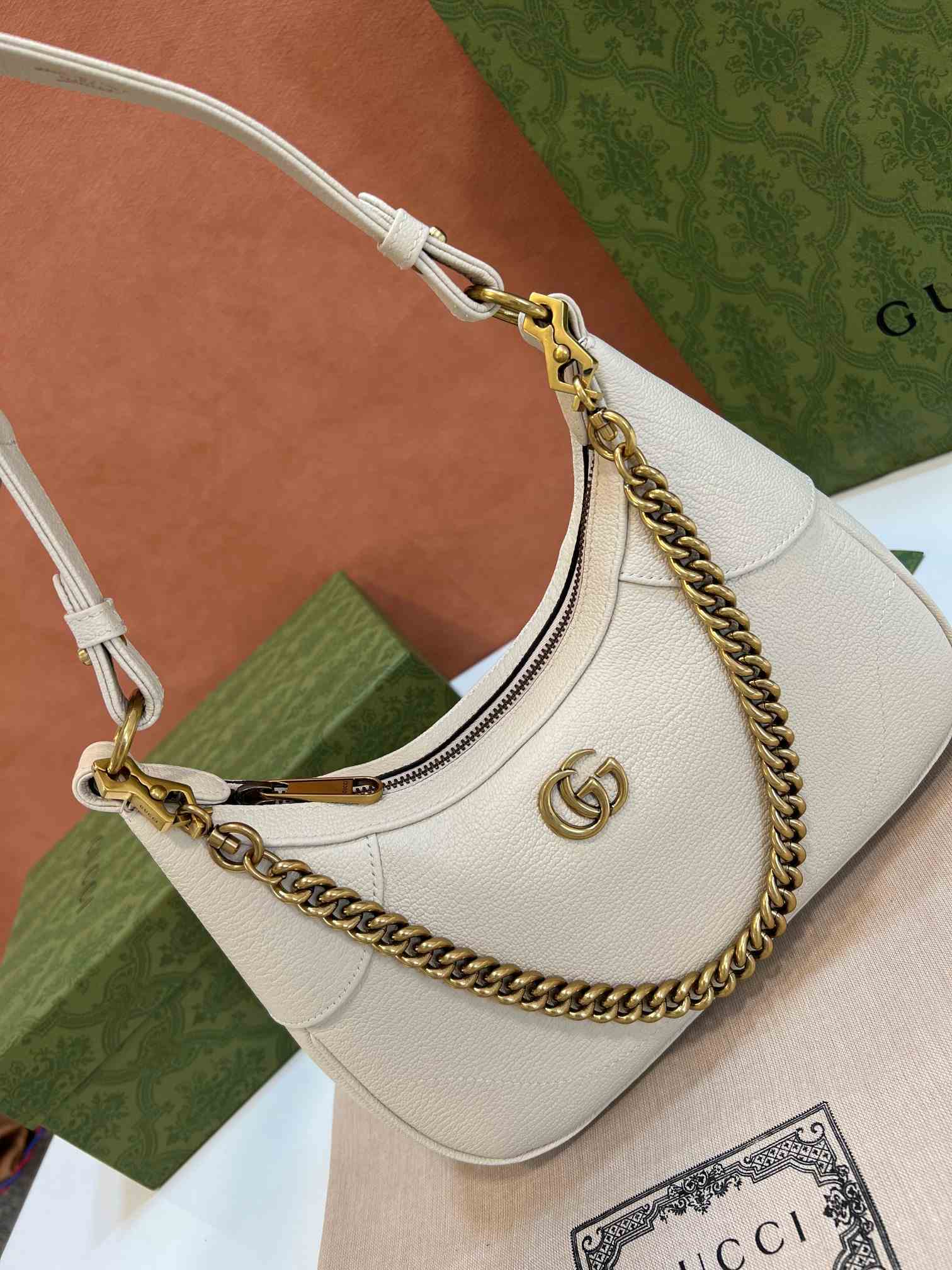 GUCCI Aphrodite Small Shoulder Bag White