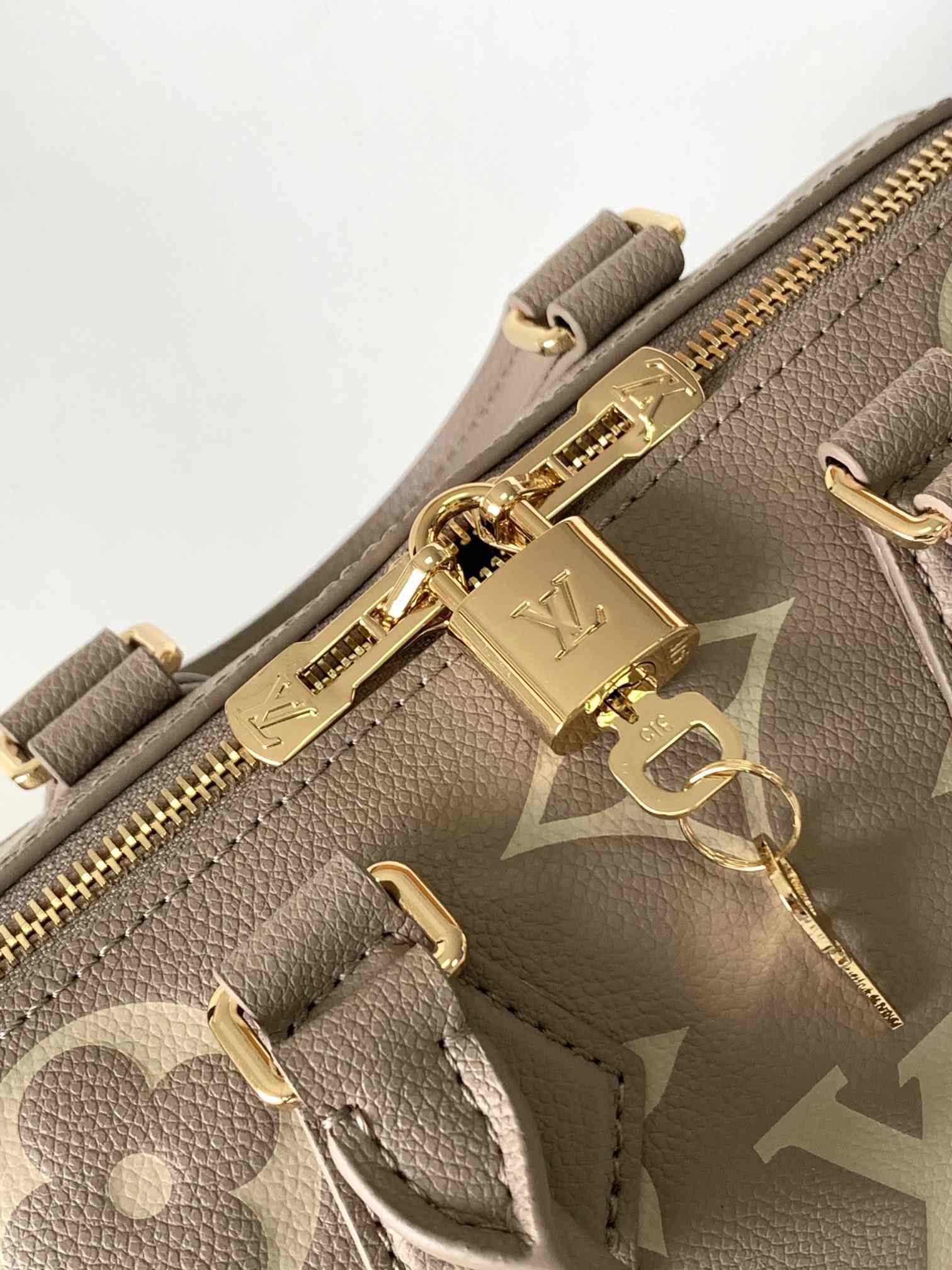 LOUIS VUITTON Speedy Bandoulière 20 Tourterelle Grey/Crème Beige