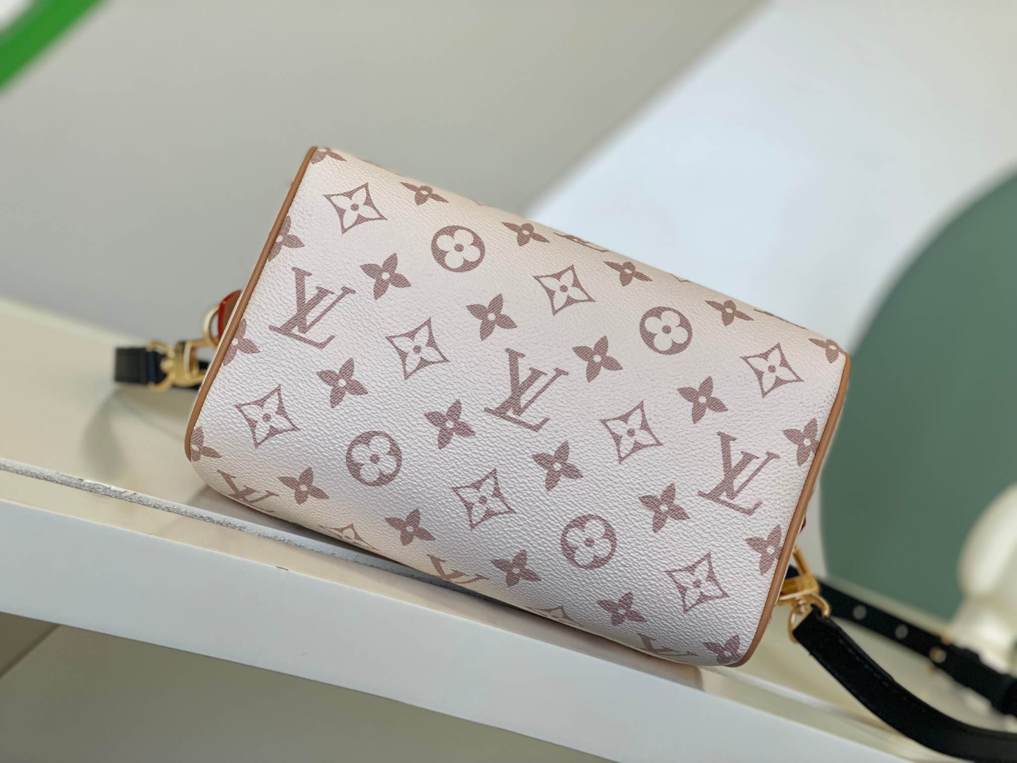 LOUIS VUITTON Speedy Bandoulière 20 Monogram Dune coated canvas