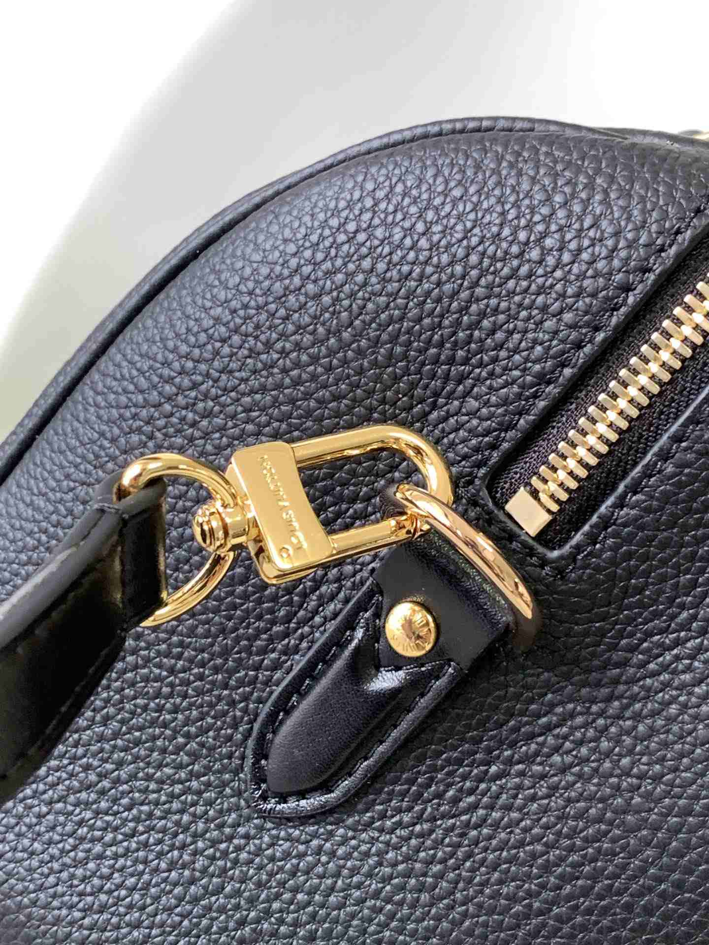 LOUIS VUITTON Speedy Bandoulière 25 Black