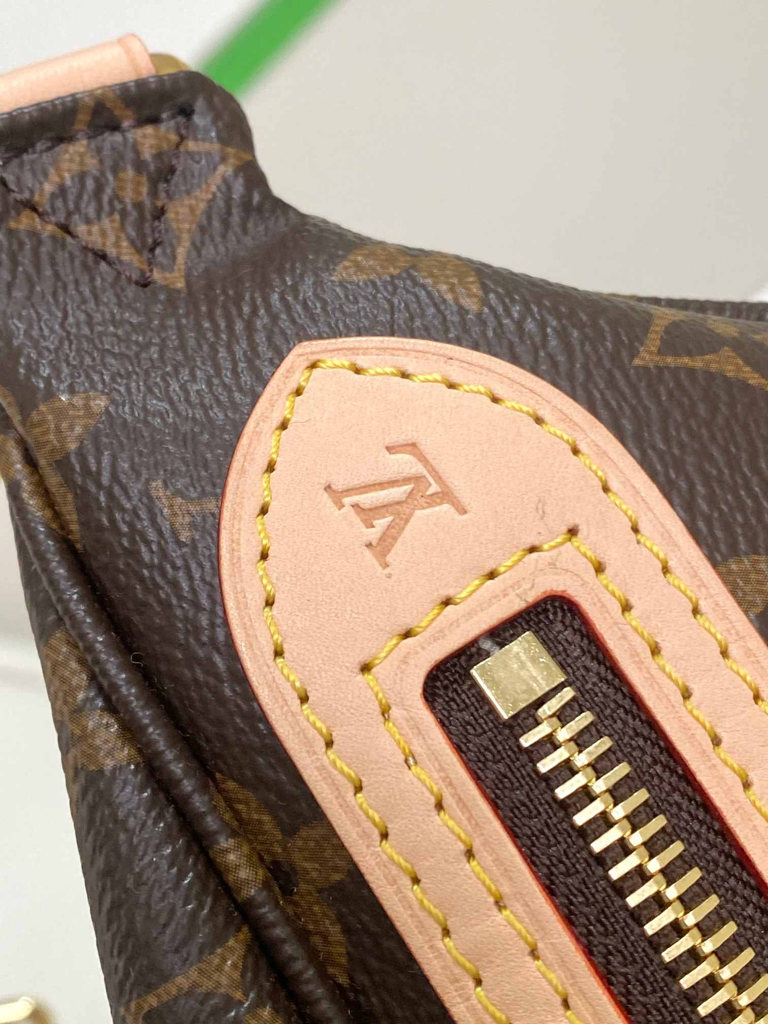 LOUIS VUITTON High Rise Bumbg Monogram 