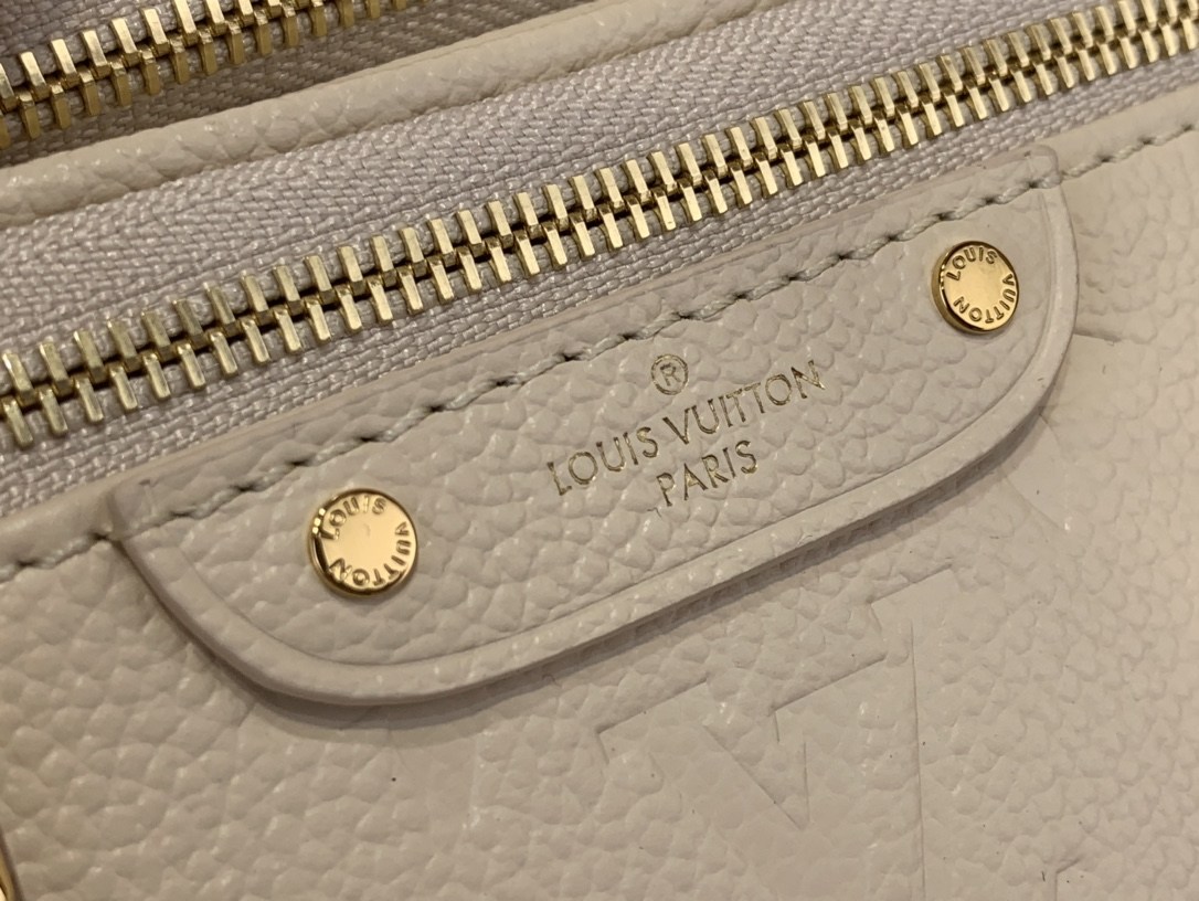 LOUIS VUITTON Mini Bumbag Cream