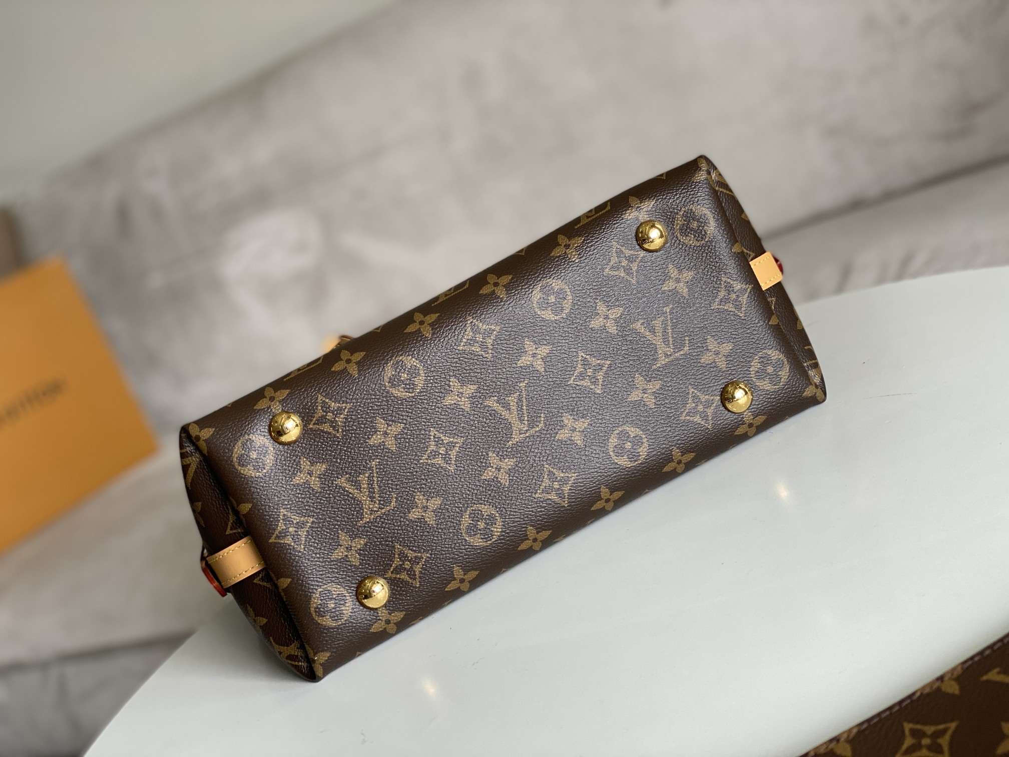 LOUIS VUITTON CarryAll PM Monogram