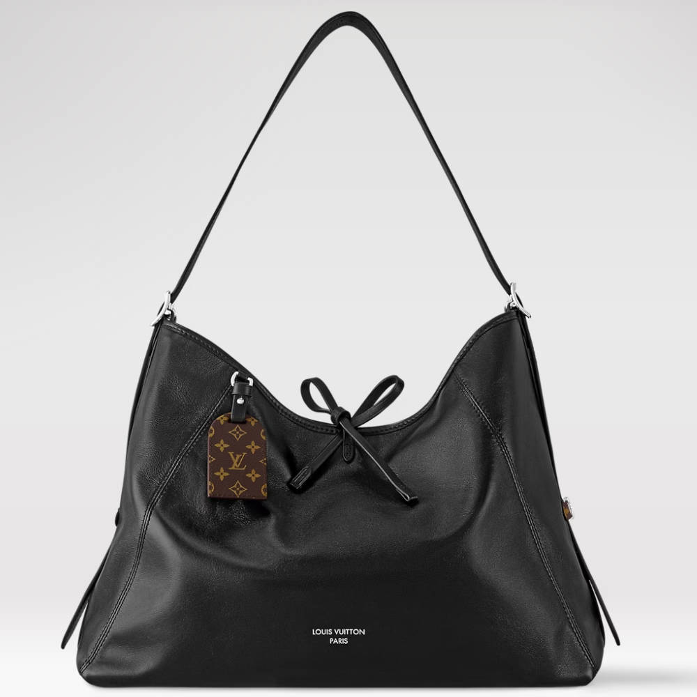 LOUIS VUITTON CarryAll MM Black