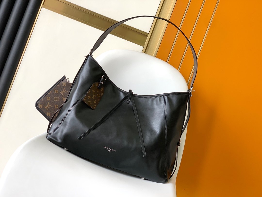 LOUIS VUITTON CarryAll MM Black