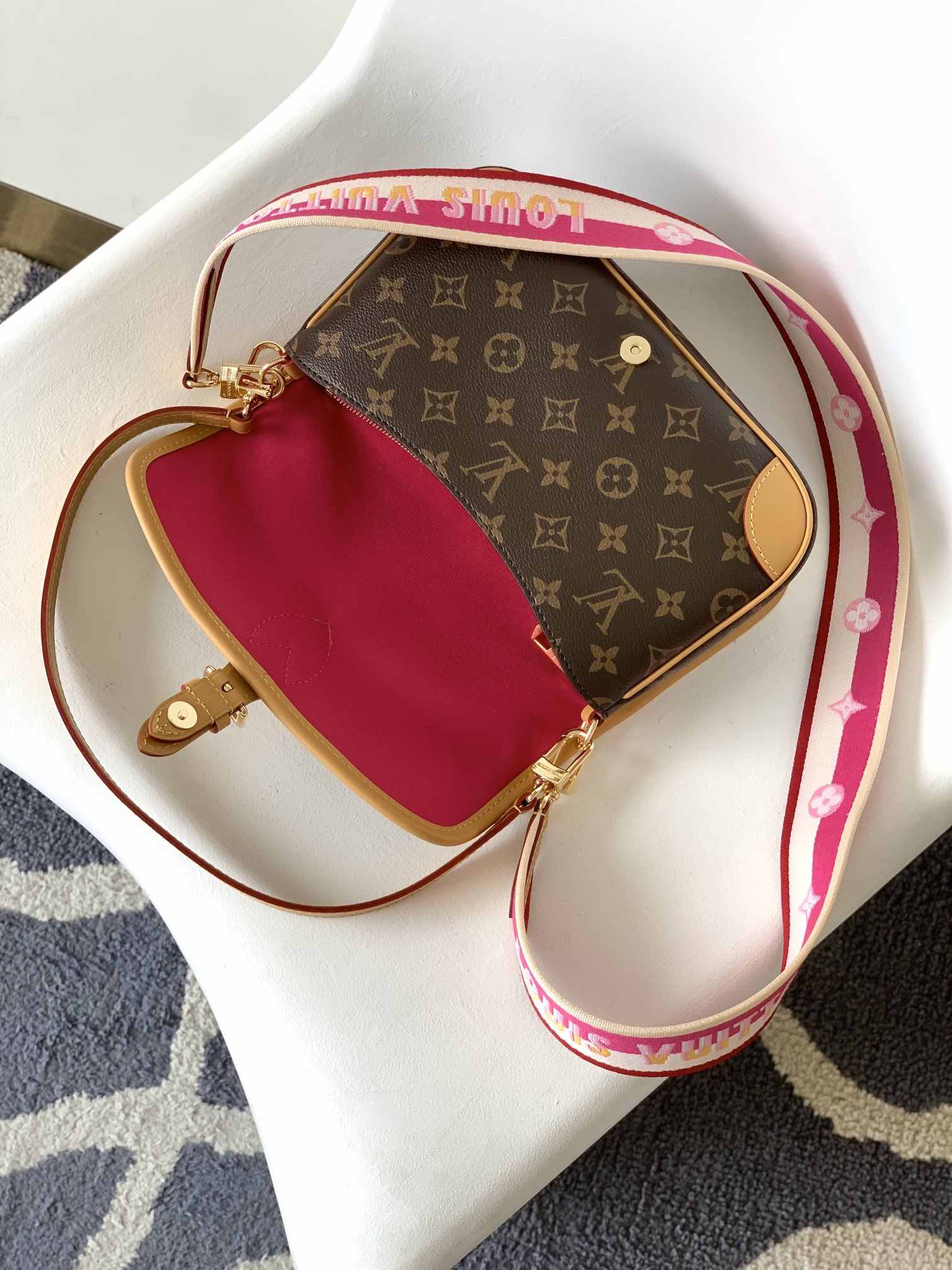 LOUIS VUITTON Diane Satchel Monogram