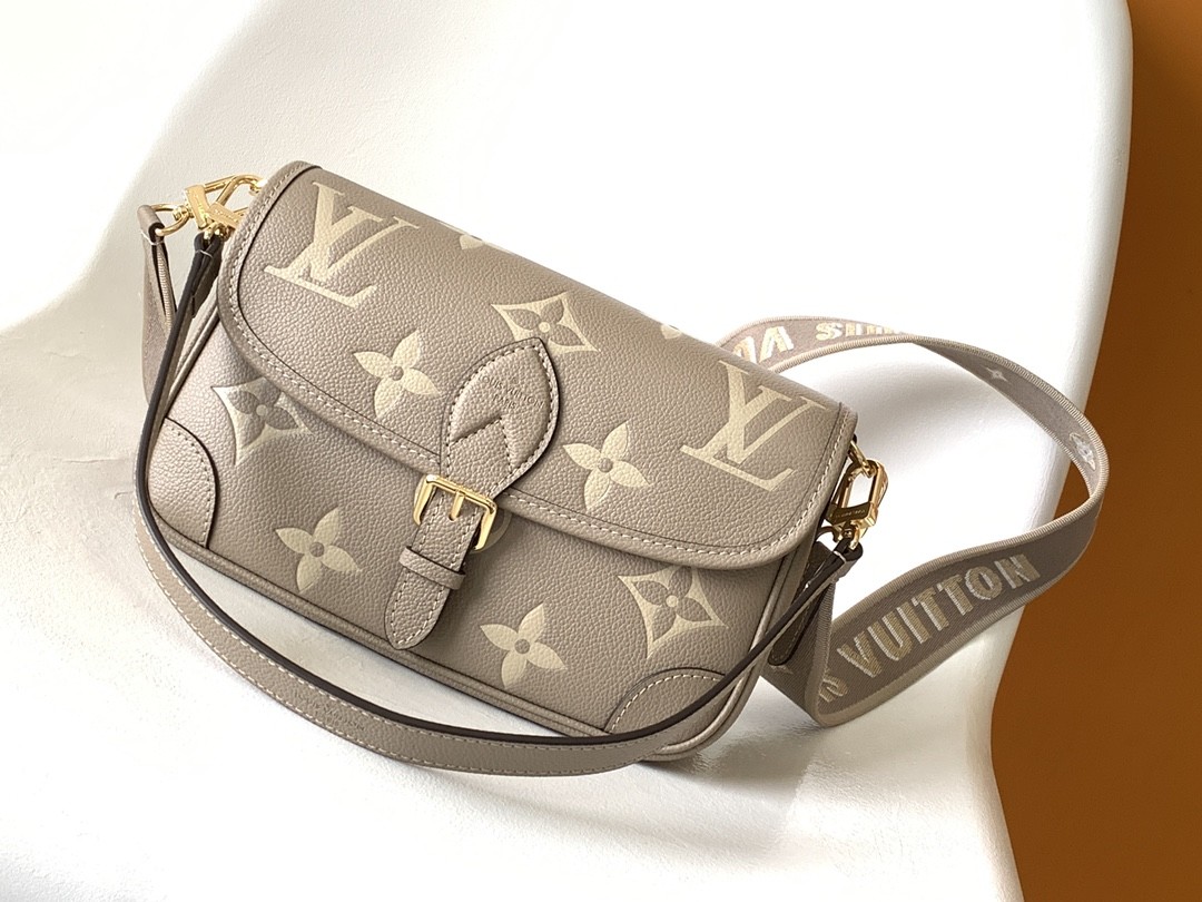 LOUIS VUITTON Diane Satchel Tourterelle Beige/Cream