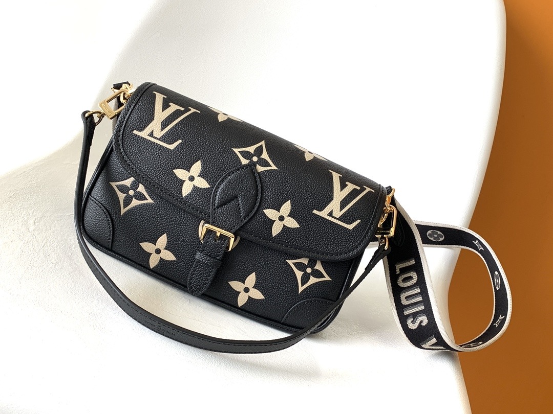 LOUIS VUITTON Diane Satchel Tourterelle Beige/Cream