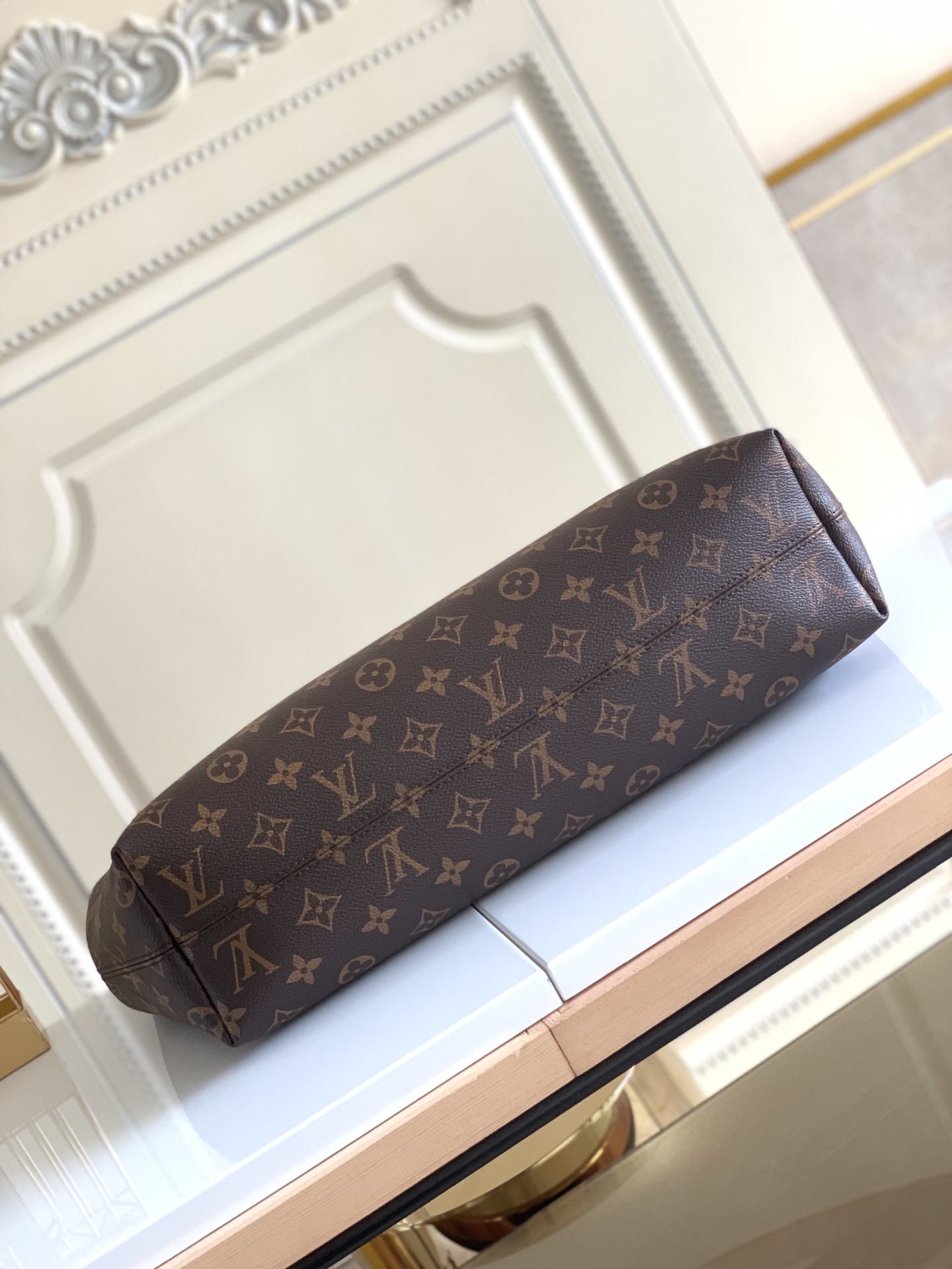 LOUIS VUITTON Graceful MM Monogram