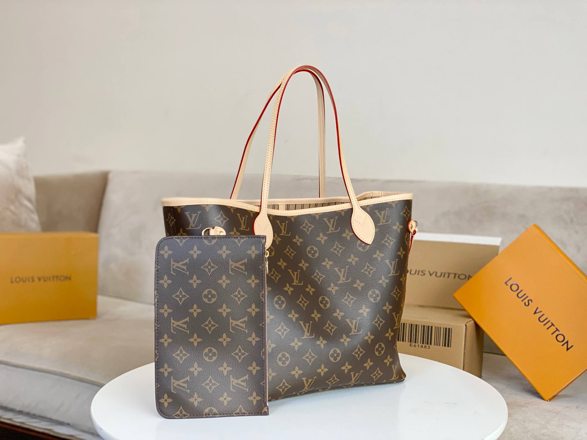 LOUIS VUITTON Neverfull MM Tote Bag Monogram