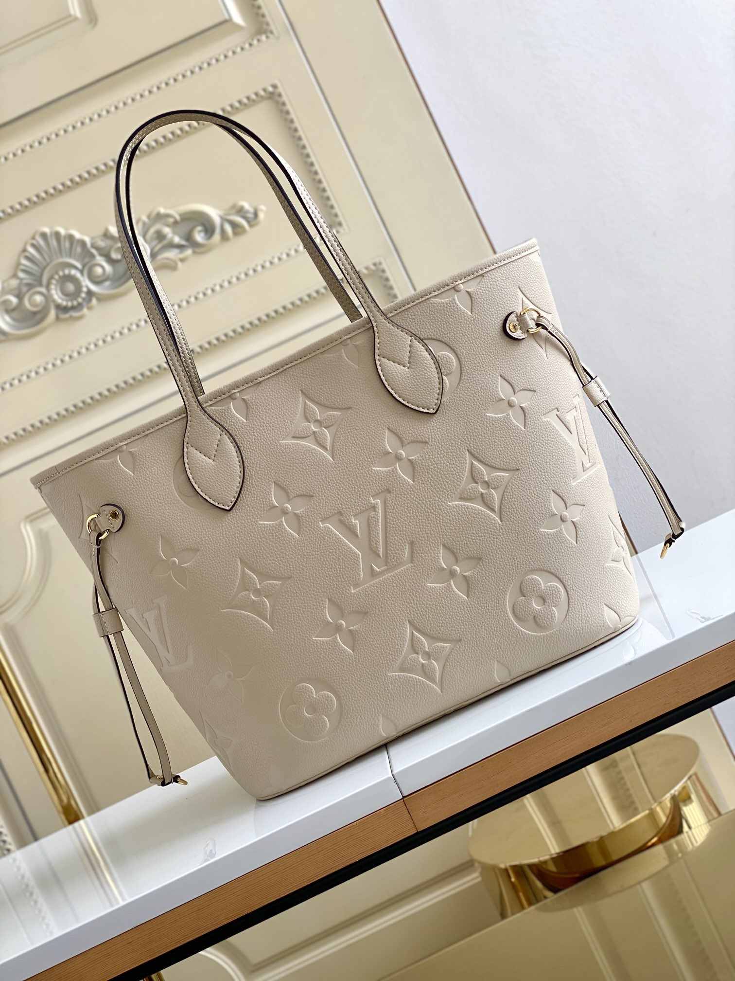 LOUIS VUITTON Neverfull MM Tote Bag Crème Beige