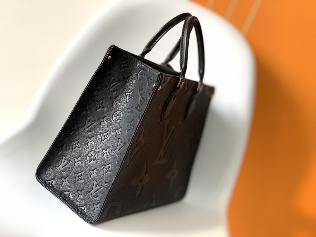 LOUIS VUITTON OnTheGo MM Tote Bag Black