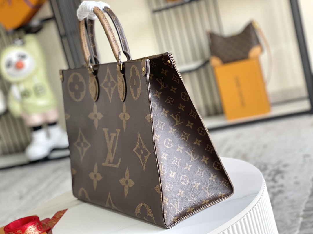 LOUIS VUITTON OnTheGo GM Tote Bag Monogram and Monogram Reverse coated canvas trim