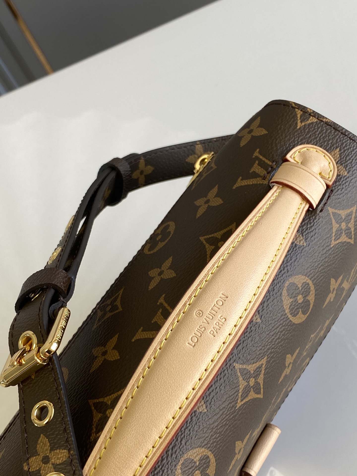 LOUIS VUITTON Pochette Métis Bag Monogram