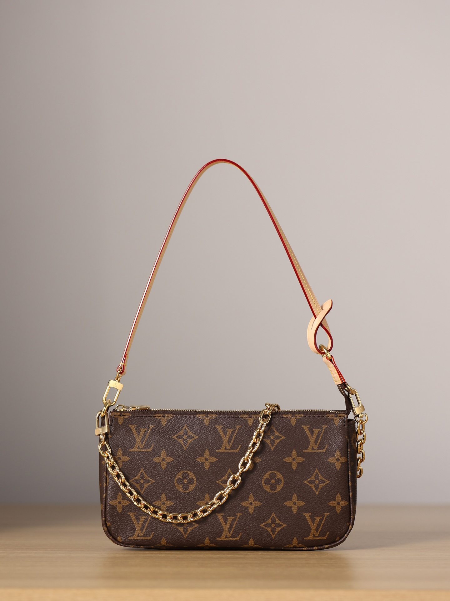 LOUIS VUITTON Pochette Accessoires Monogram