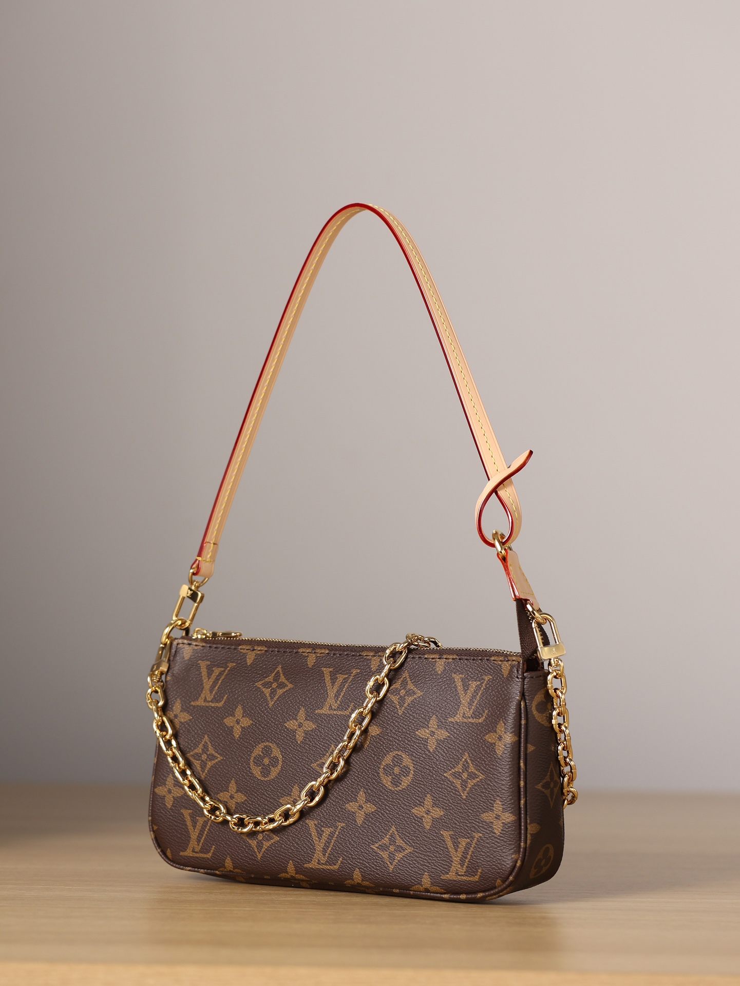 LOUIS VUITTON Pochette Accessoires Monogram