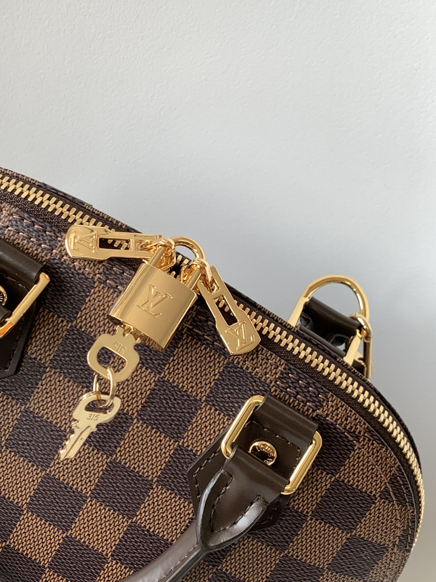 LOUIS VUITTON Alma BB Damier Ebene coated canvas