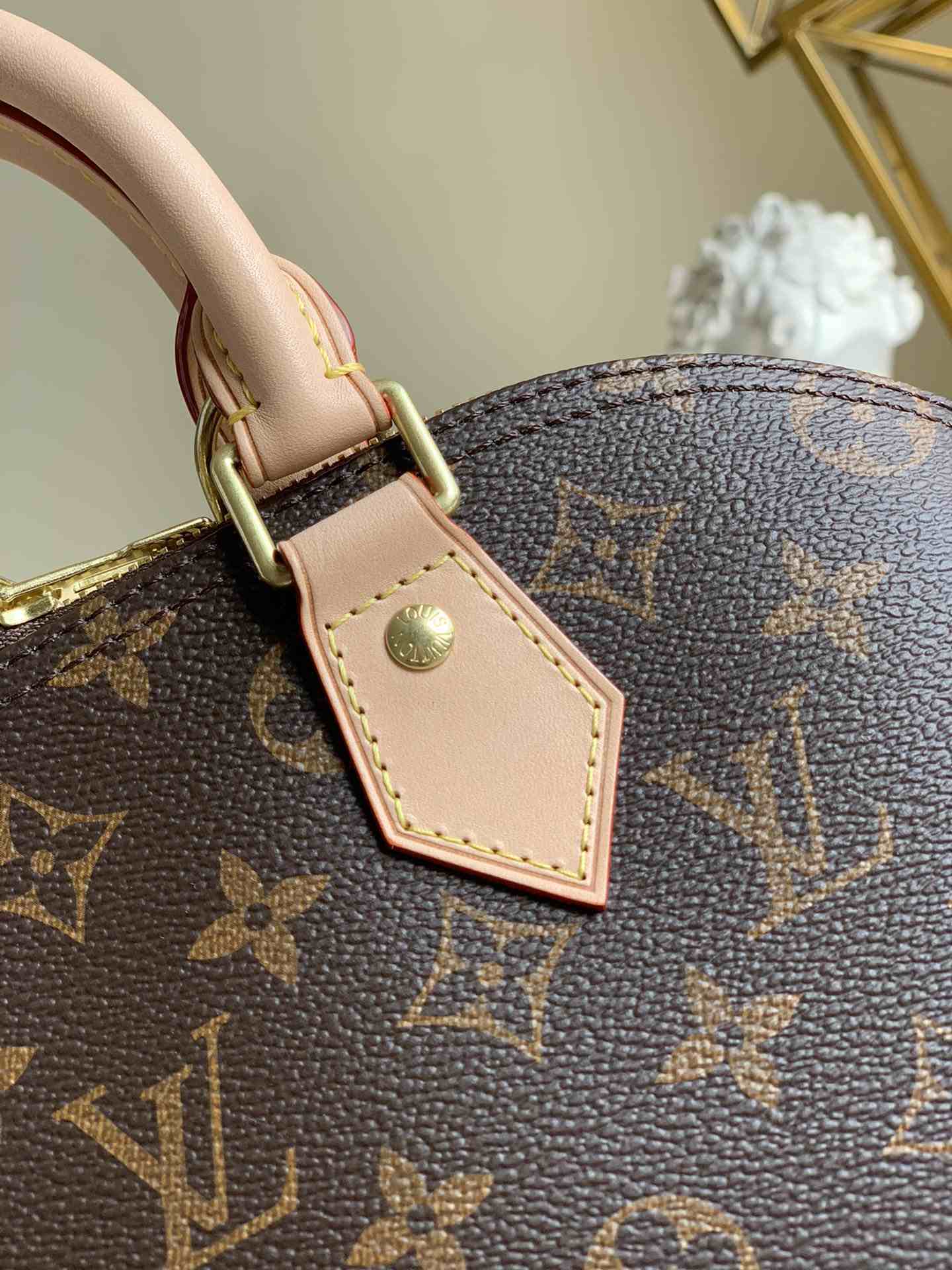 LOUIS VUITTON Alma PM Monogram