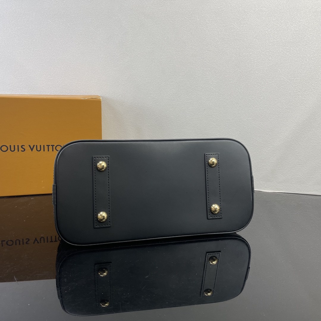 LOUIS VUITTON Alma PM Monogram