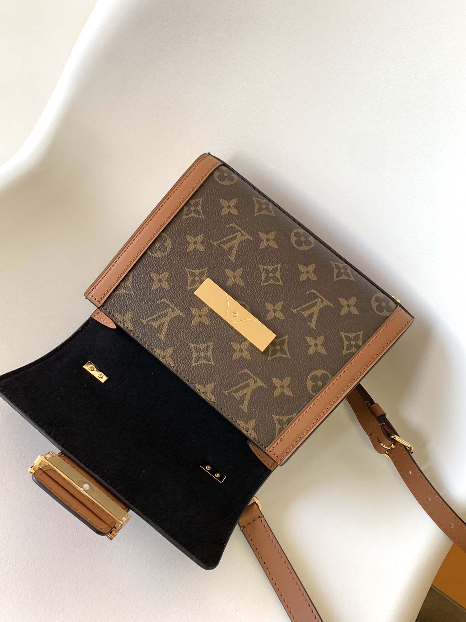 LOUIS VUITTON Dauphine Capitale Bag