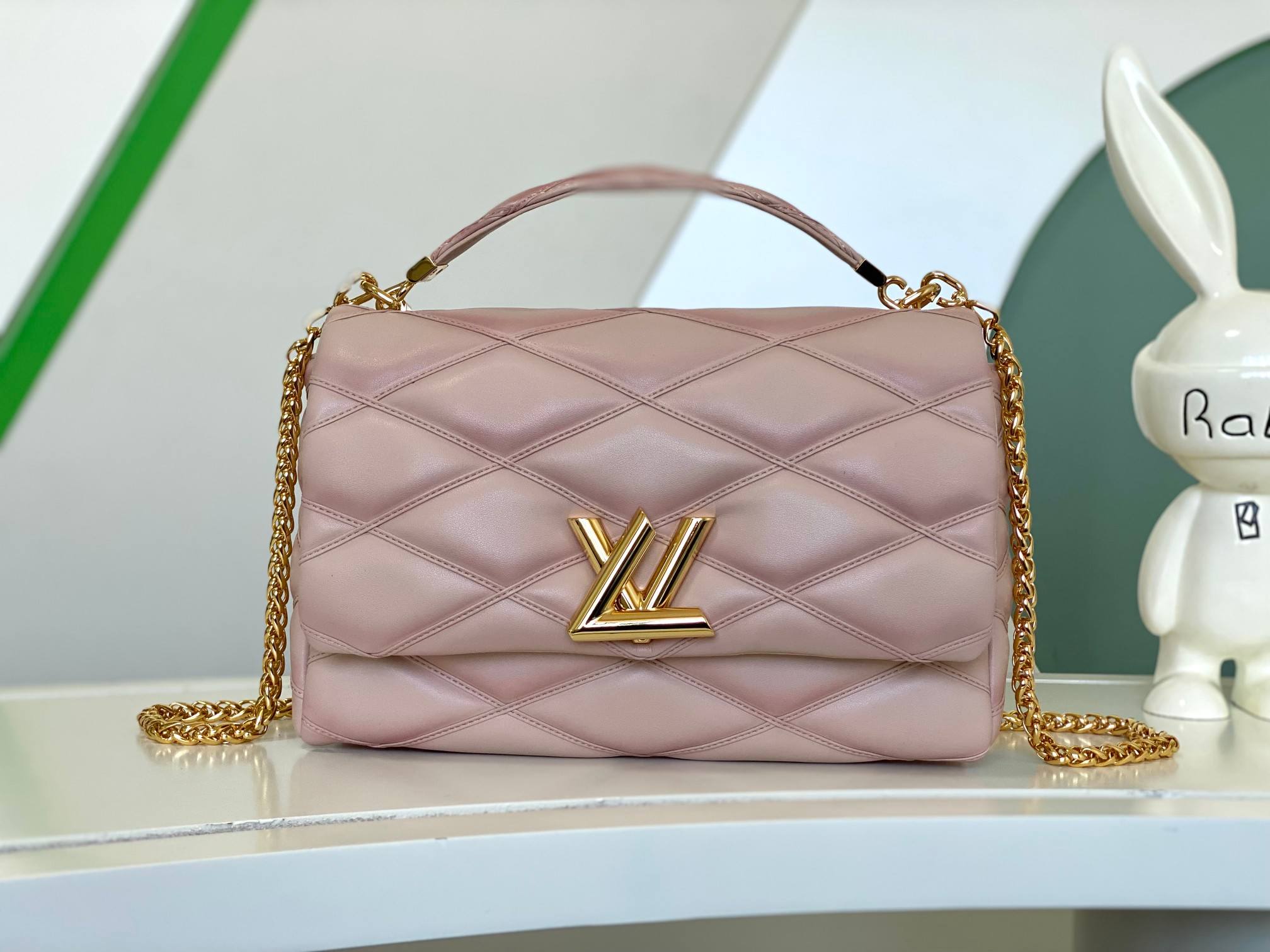 LOUIS VUITTON Dauphine MM Bag