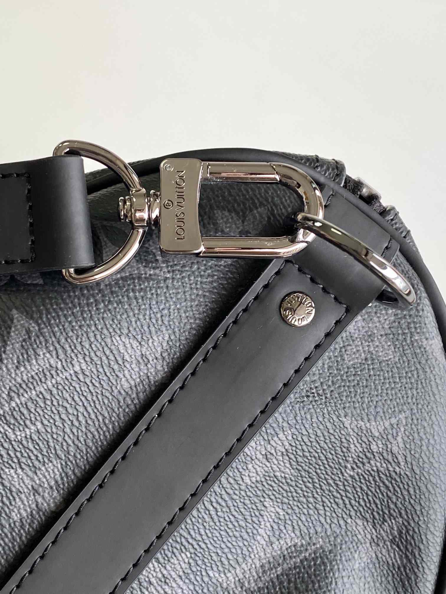 LOUIS VUITTON Keepall Bandoulière 55 Black