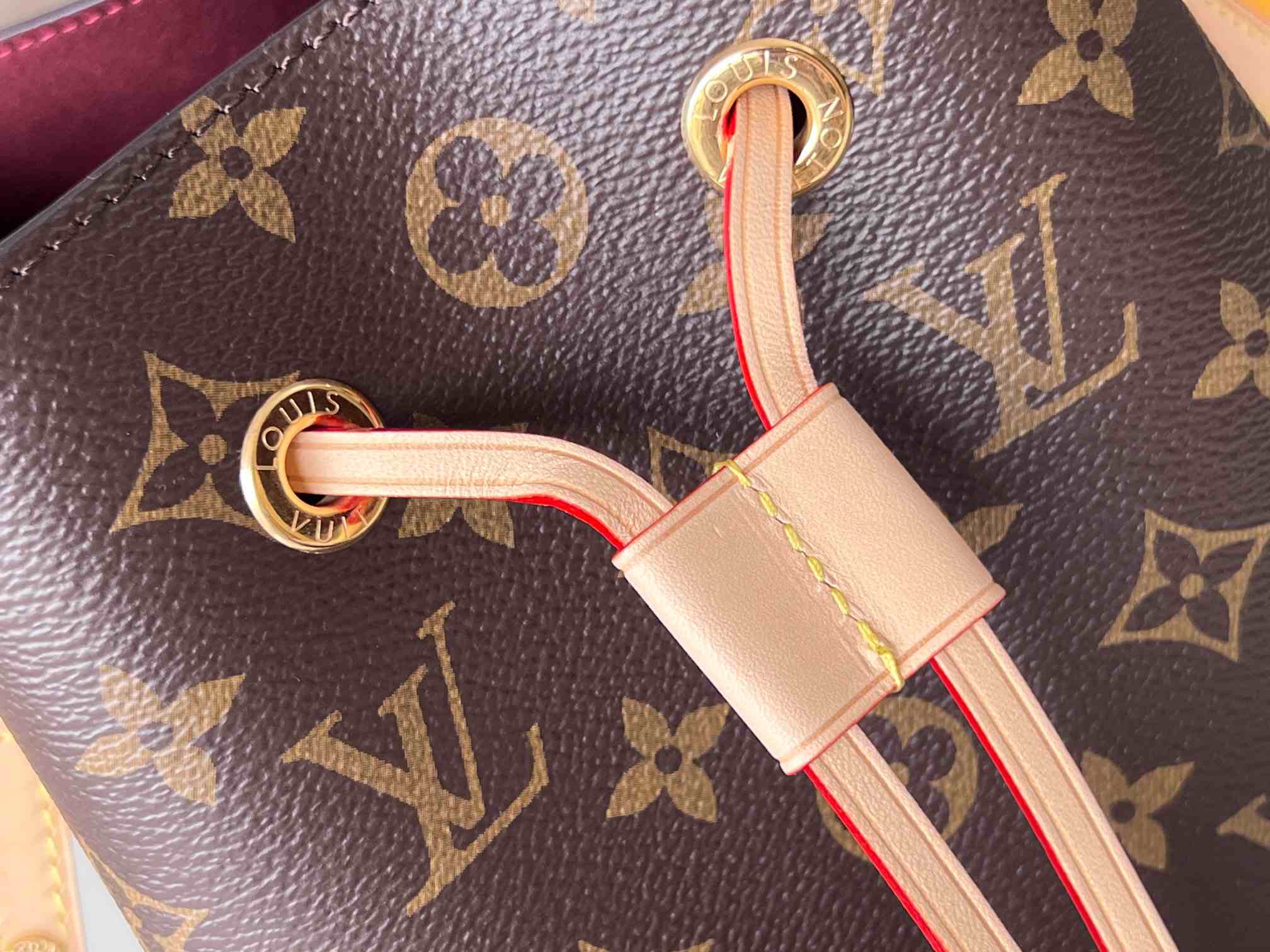 LOUIS VUITTON NéoNoé BB Bag 